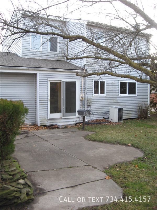 Foto del edificio - 2863 Marshall (2863 Marshall St)