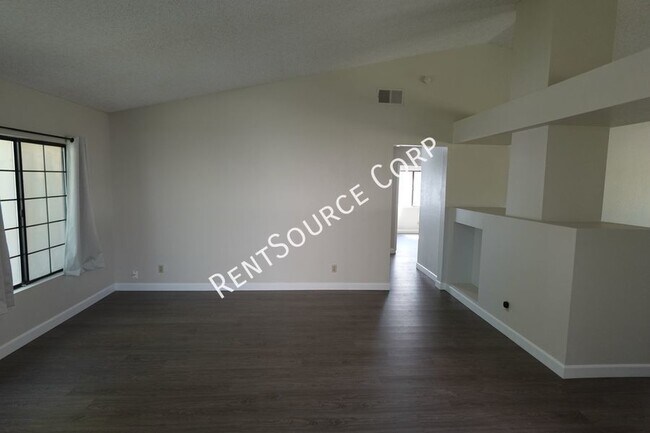 Foto del edificio - 3 Bedroom 2 Bathroom Single Story home for...