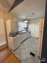 Building Photo - 1415 Glenn Dr