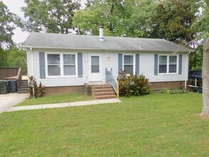 Building Photo - 911 Tipperary Dr