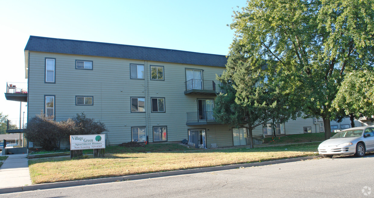 Village Green - Village Green Apartment Homes