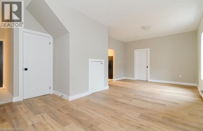 Photo du bâtiment - 302 Colborne St