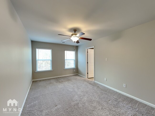 Foto del edificio - 5097 Lower Elm St