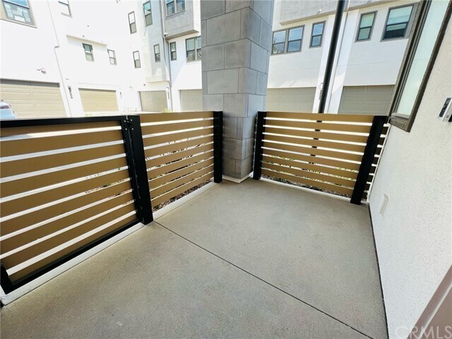 Building Photo - 756 S Grable Cir
