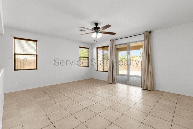 Building Photo - 7309 S 12th Dr