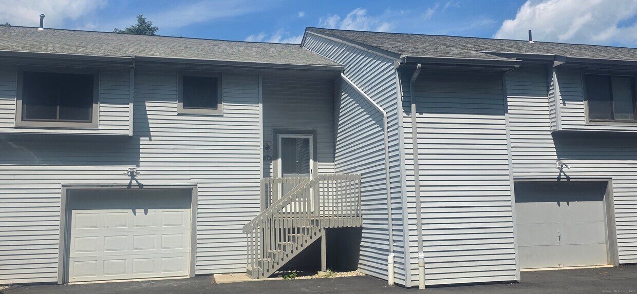 Primary Photo - 33 Baxter Rd
