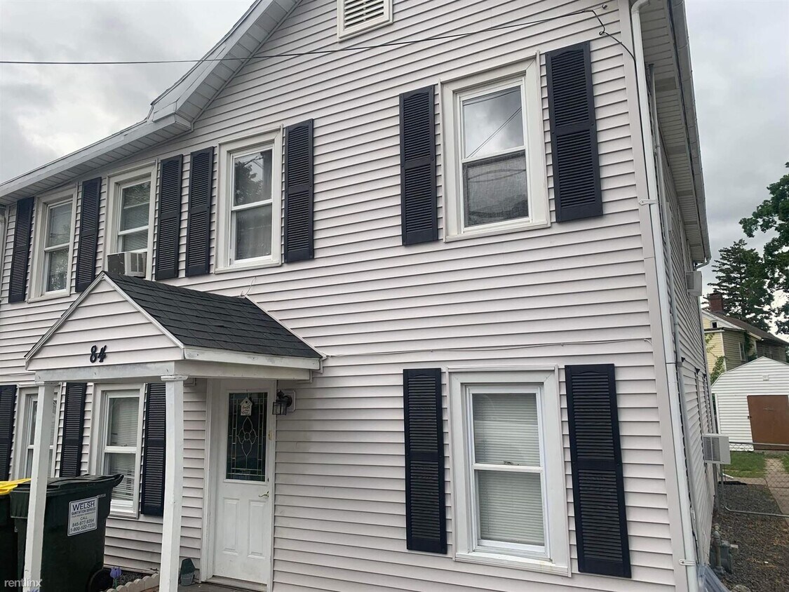 Foto principal - 3 br, 1 bath Duplex - 84 Glasco Turnpike 2