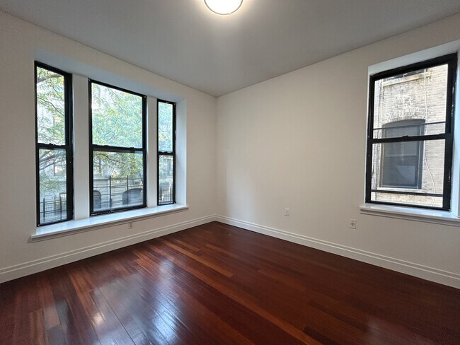 Foto del edificio - 609 W 137th St