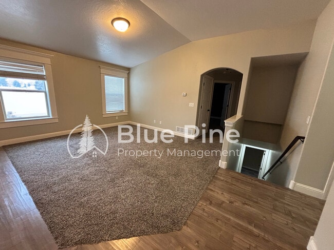 Building Photo - 5181 Ryanne Way