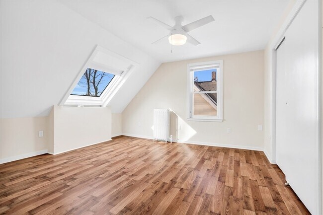 Building Photo - 12-14 Beltran Street Unit 12-2