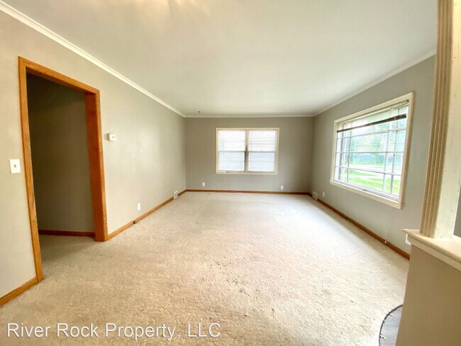 Building Photo - 4 br, 2 bath House - 1110 12th St S