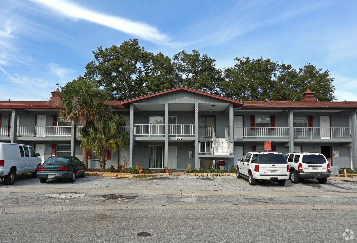 Building Photo - Royal Orleans Apartments
