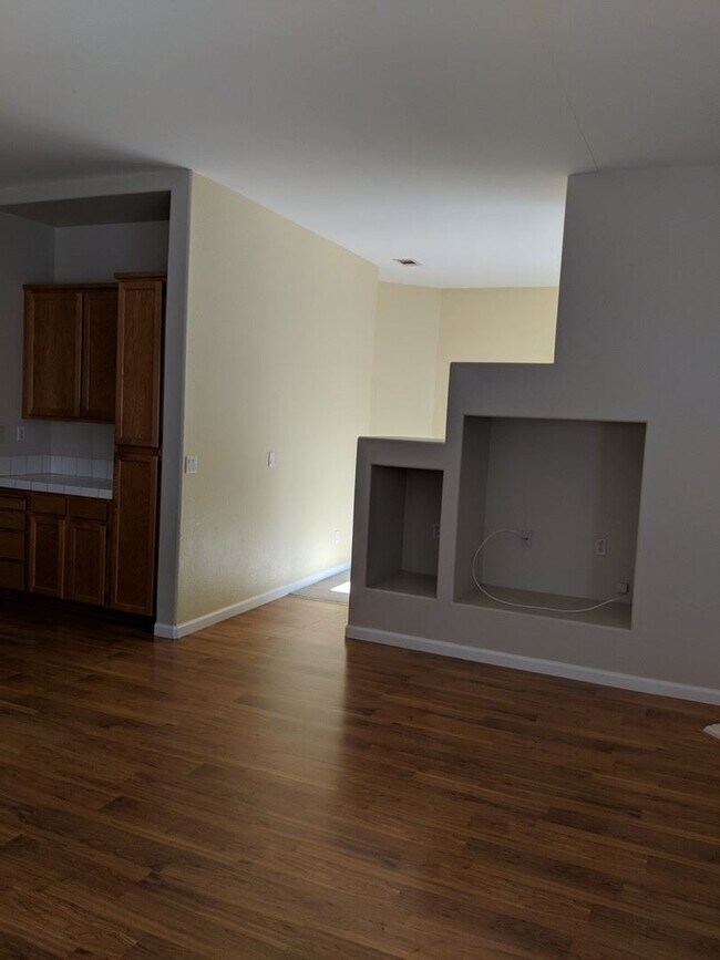 Building Photo - 3 br, 2 bath House - 3961 Shaker Run Circle