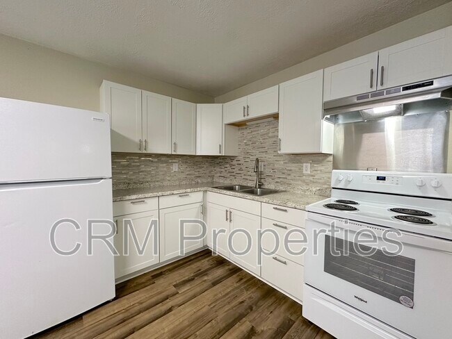 Building Photo - 5204 Ojibway Dr