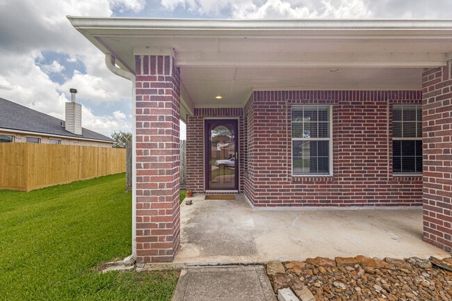 Building Photo - 5224 McGrath Dr