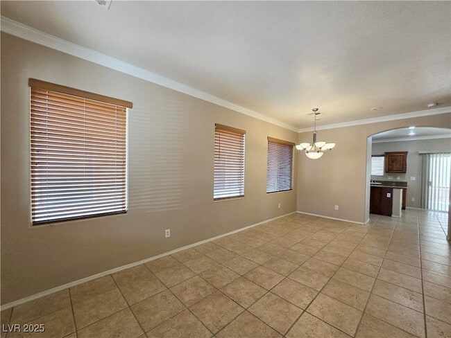 Foto del edificio - 5431 W Hasley Canyon Ave