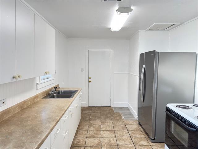 Foto del edificio - 1704 Lexington St