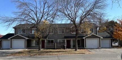 Building Photo - 4304 Maricopa Dr