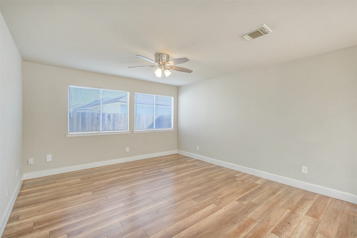 Building Photo - 605 Pinto Springs Ln