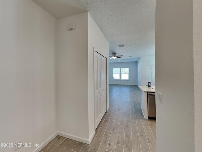 Foto del edificio - 2165 Windward Cay Ln