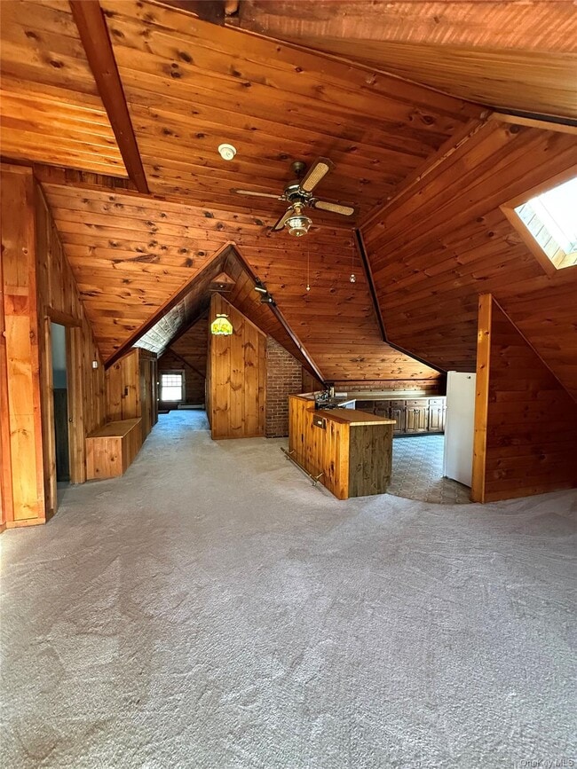 Building Photo - 104 E Main St