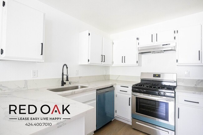 Foto del edificio - Fantastic Bright and Sunny Completely Remo...