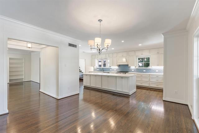 Foto del edificio - 4201 University Blvd