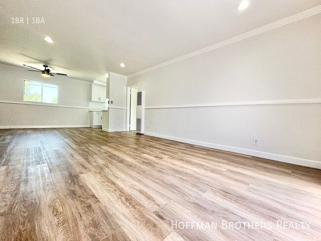 Foto del edificio - 6337 Whitsett Ave