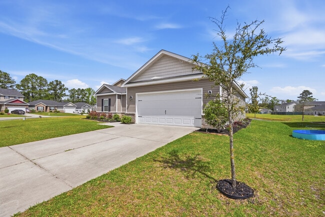 Building Photo - Vale Loop