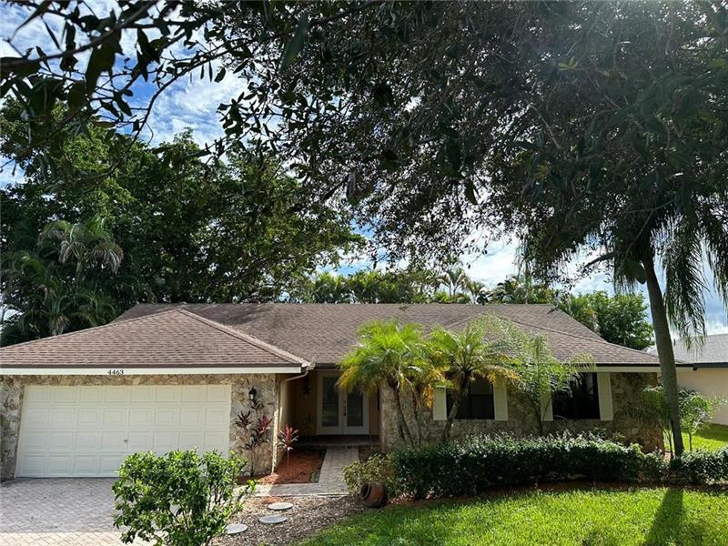 Primary Photo - 4463 NW 112th Ave