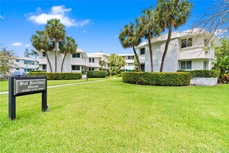 Building Photo - 10190 Collins Ave
