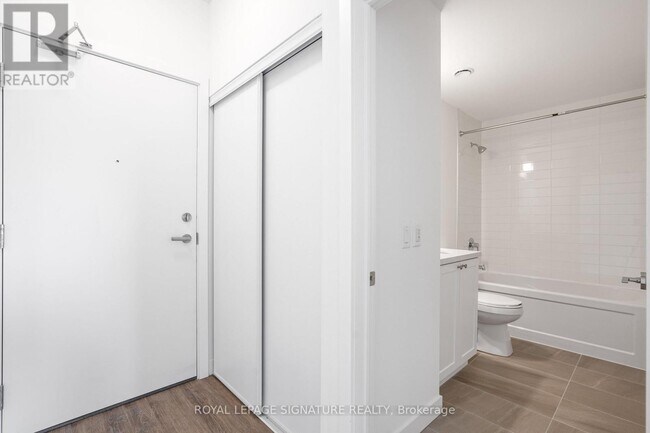 Photo du bâtiment - 51 Clarington Blvd