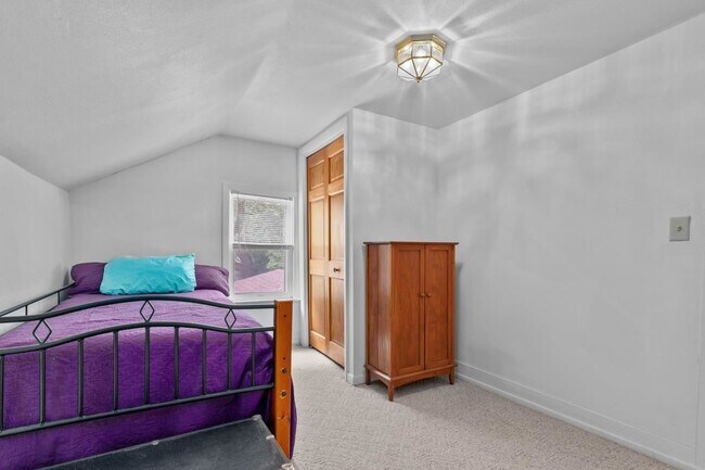 Foto del edificio - 835 Division St