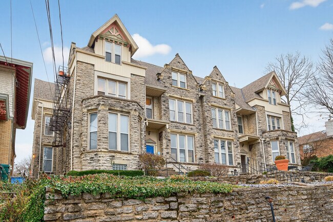 Foto del edificio - 2151 Fulton Ave