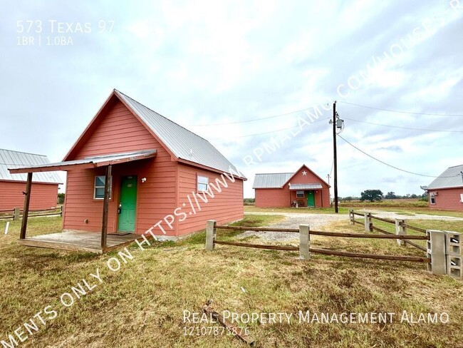 Building Photo - AVAILABLE NOW! 1 Bedroom / 1 Bath Lodge w/...