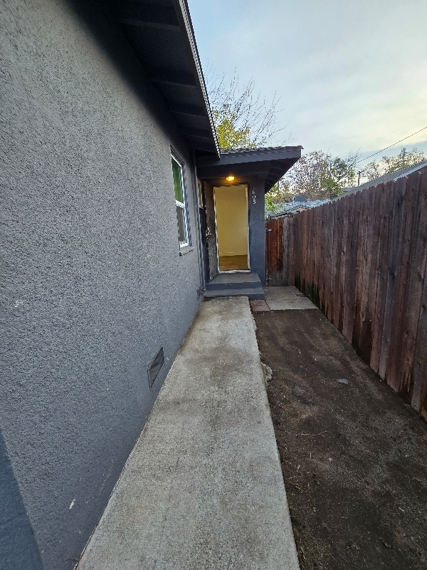 Foto del edificio - 1608 E Yale Ave