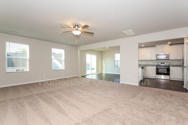 Building Photo - 4618 Glencraig Ave