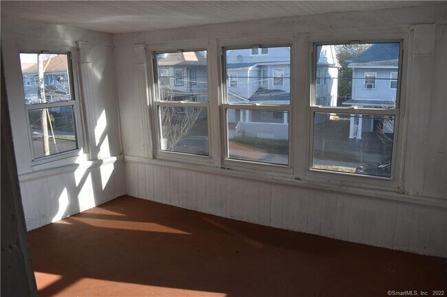 Foto del edificio - 487 Wilmot Ave