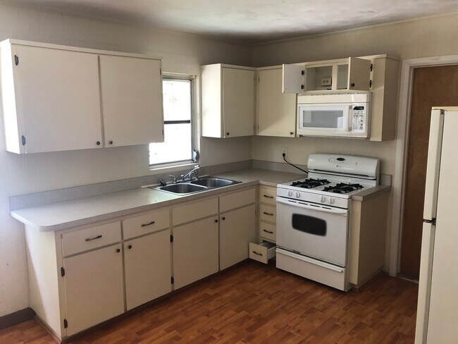 Foto del edificio - 157 N Rhodes St