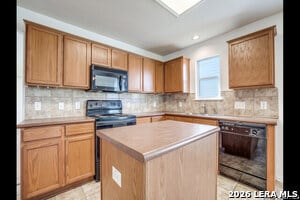 Foto del edificio - 319 Willow Grove Dr