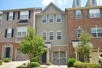 Building Photo - 114 Gallent Hedge Trail