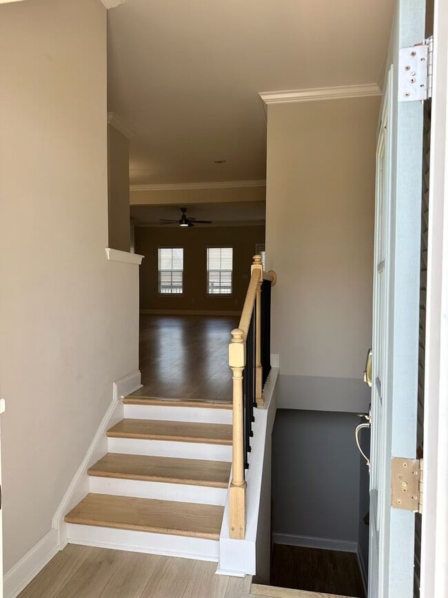 Building Photo - Carothers Farms Beautiful 4 Bedroom Townhouse