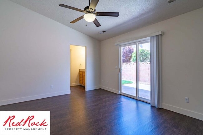Building Photo - Spacious 3 Bedroom Home in Ivins!