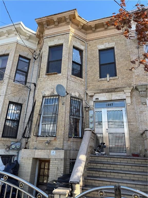 Building Photo - 2857 W 20th St