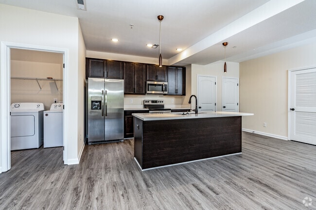 Building Photo - 229 E. Johnson Circle