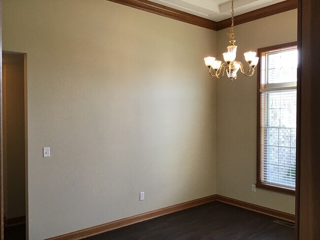 Building Photo - 4896 W Cedar Creek Place