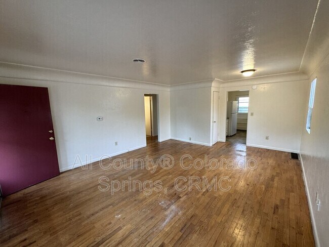 Foto del edificio - 222 N Logan Ave