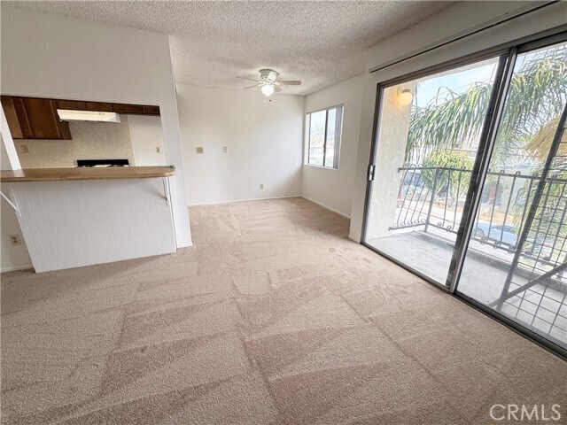 Foto del edificio - 635 W 15th St