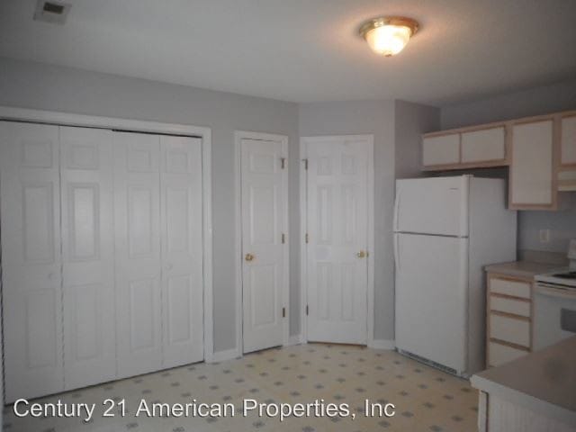 Building Photo - 3 br, 2 bath House - 238 Winners Circle S.