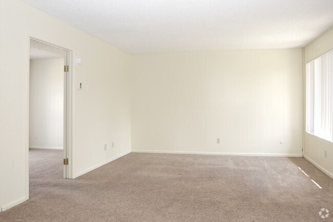 1HAB, 1BA - 584 ft² - Oak Valley Apartments